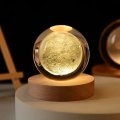 Miniatura Kula Kryształowa 3D – Astronauta, Planety i Układ Słoneczny z Podświetleniem LED